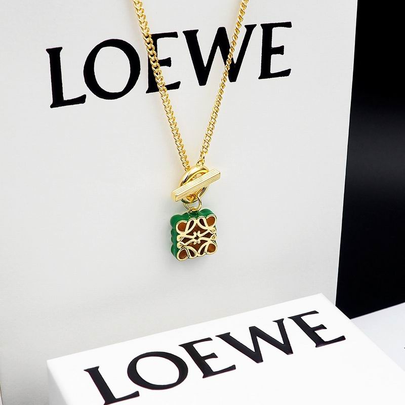 Loewe necklace 04lyx19